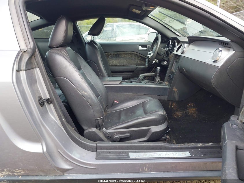 2006 Ford Mustang V6