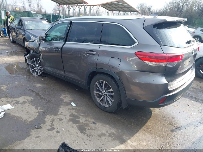 2019 Toyota Highlander Xle