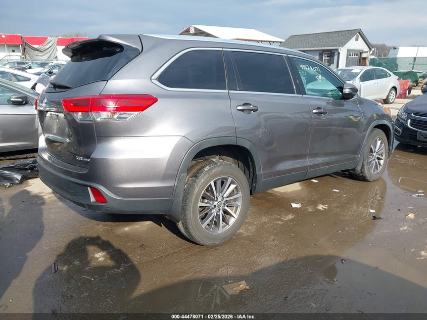 2019 Toyota Highlander Xle