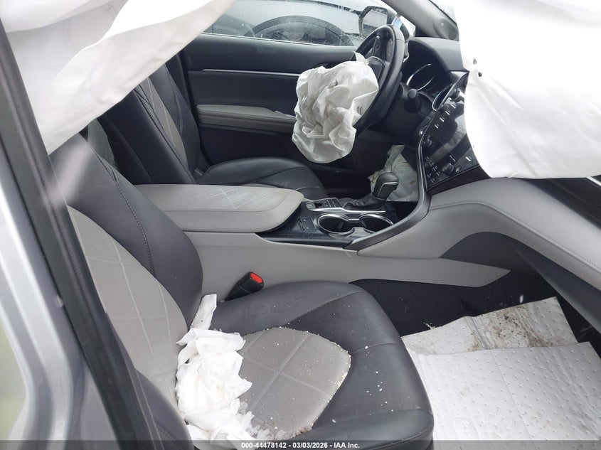 2019 Toyota Camry Hybrid Xle