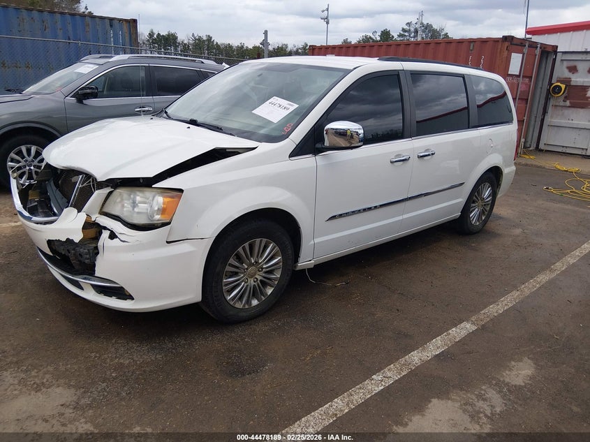 2013 Chrysler Town & Country Touring-L