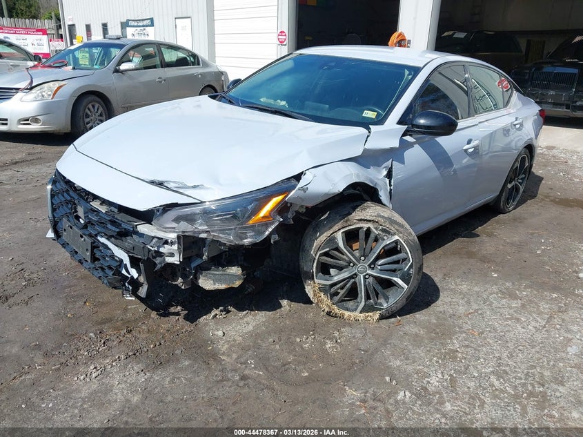 2023 Nissan Altima Sr Fwd