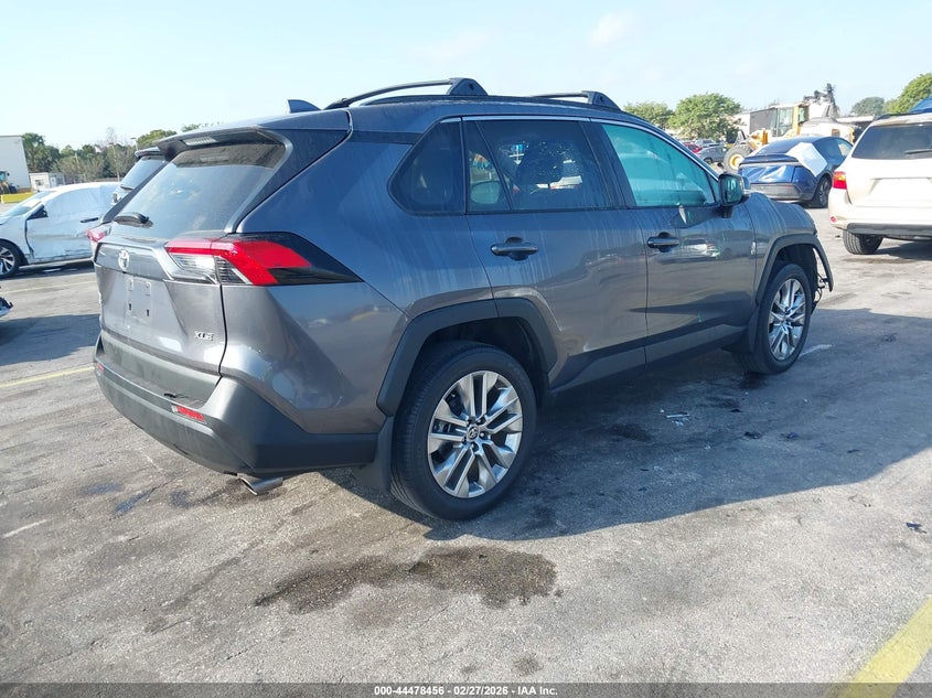2024 Toyota Rav4 Xle Premium