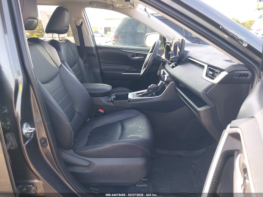 2024 Toyota Rav4 Xle Premium