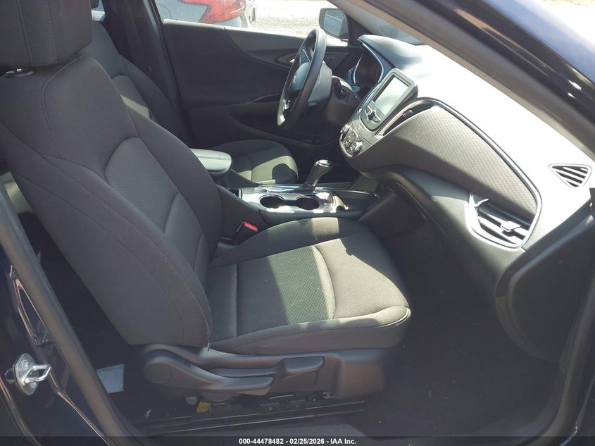 2016 Chevrolet Malibu 1Lt