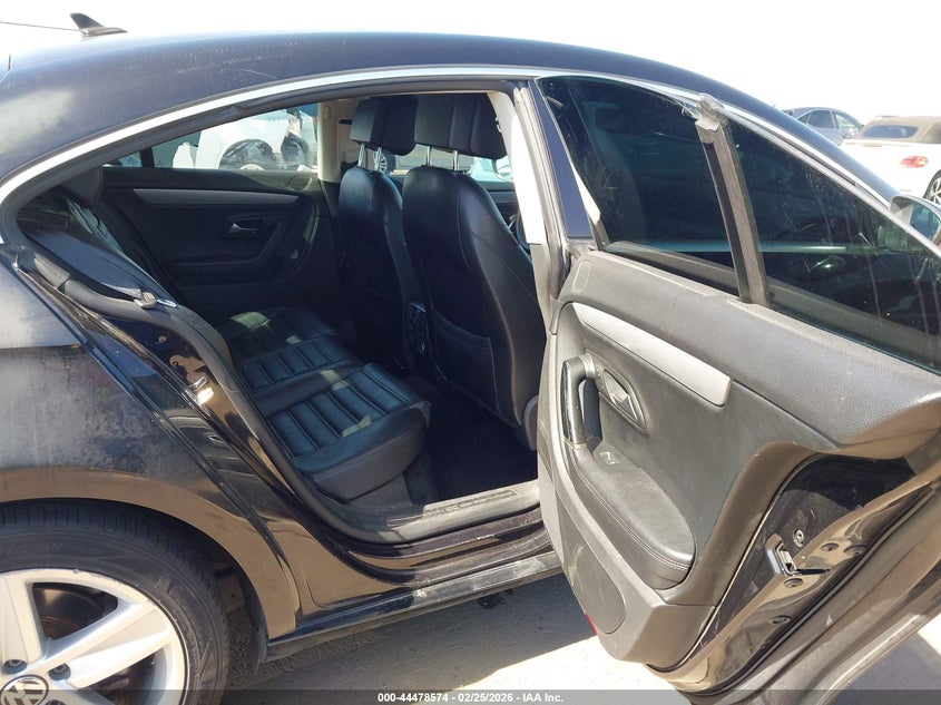 2014 Volkswagen Cc 2.0T Sport VIN: WVWBP7AN2EE533209 Lot: 44478574