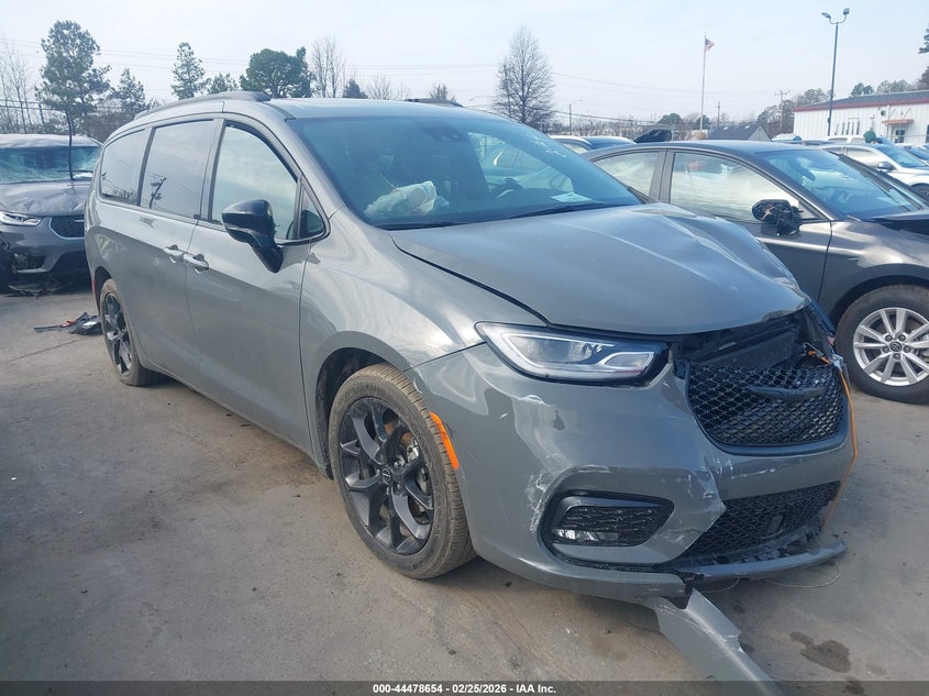 2025 Chrysler Pacifica Limited