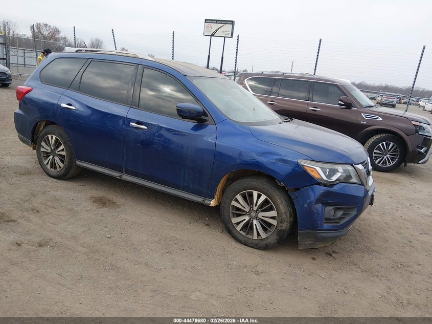 NISSAN PATHFINDER 2017. Lot# 44478680. VIN 5N1DR2MN4HC671881. Photo 1