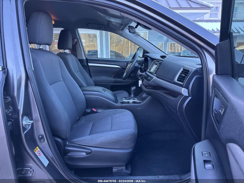 2019 Toyota Highlander Le