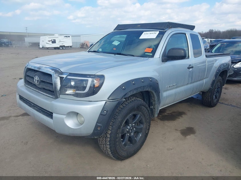 2005 Toyota Tacoma Base V6