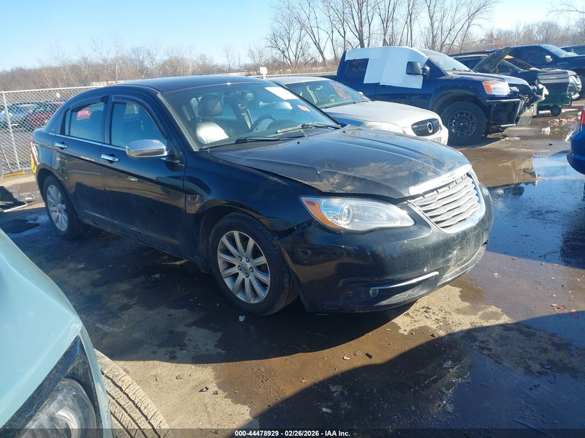 2013 Chrysler 200 Limited
