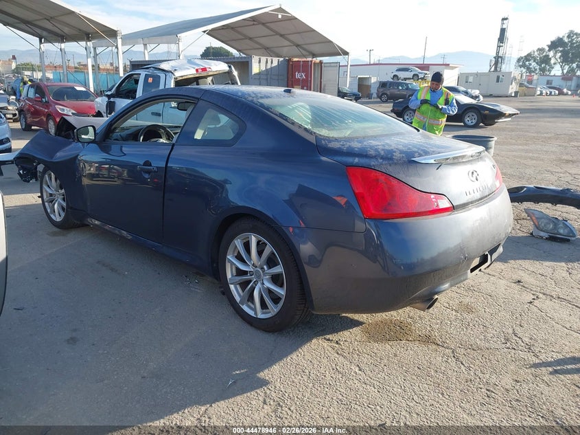 2011 Infiniti G37 Journey
