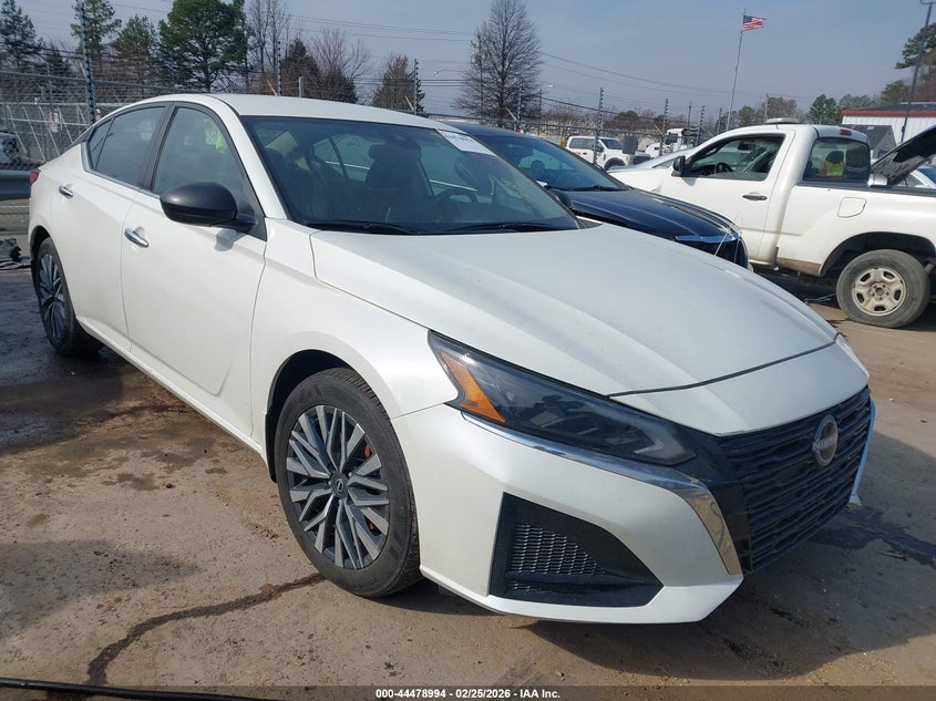 2025 Nissan Altima Sv Fwd