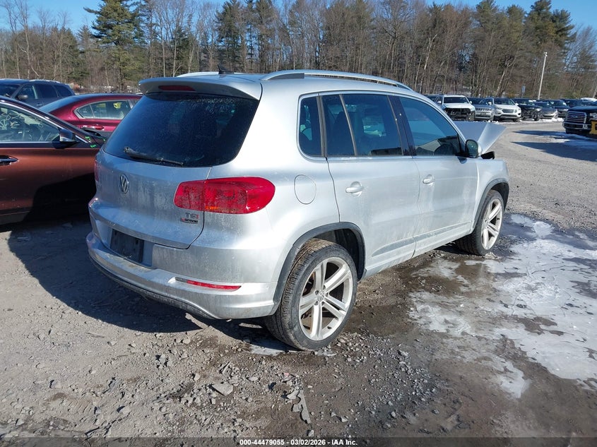 2016 Volkswagen Tiguan R-Line