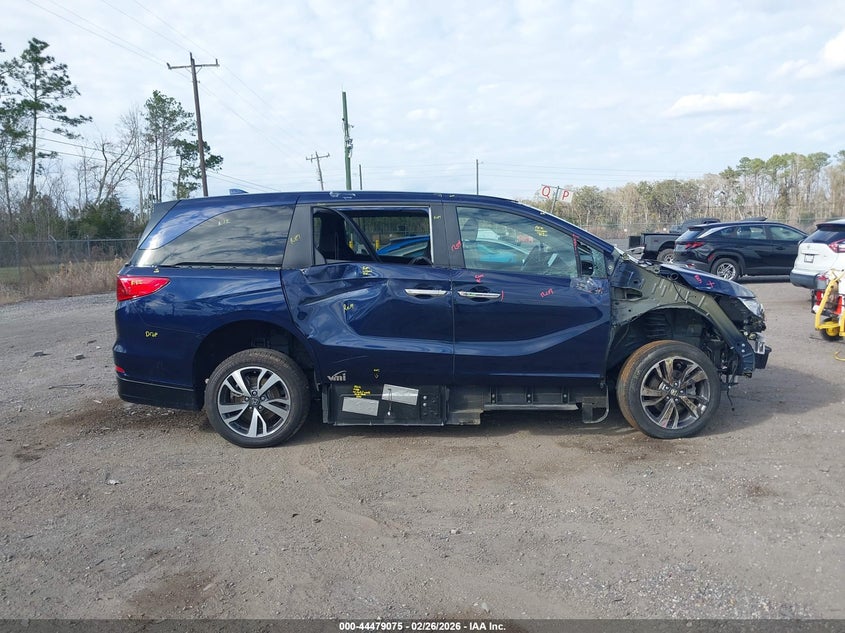 2022 Honda Odyssey Touring VIN: 5FNRL6H8XNB057620 Lot: 44479075