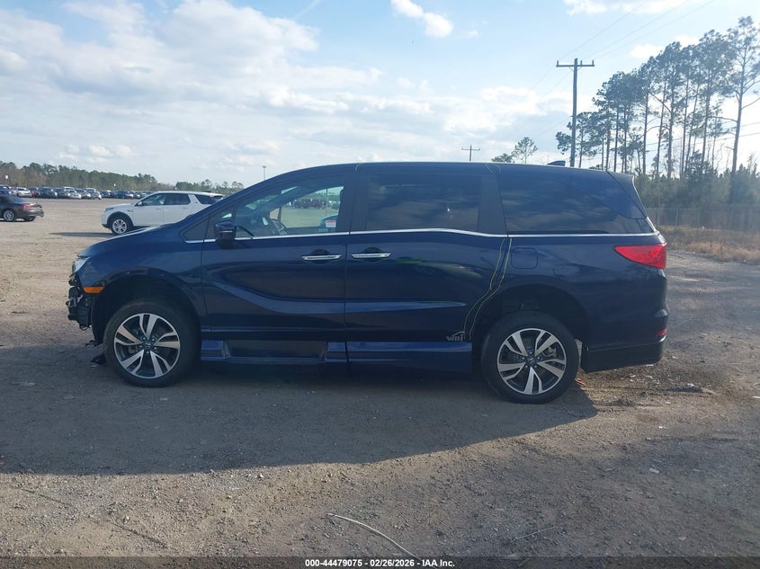 2022 Honda Odyssey Touring VIN: 5FNRL6H8XNB057620 Lot: 44479075