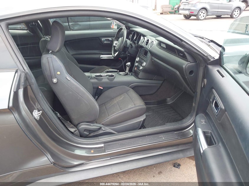 2015 Ford Mustang V6