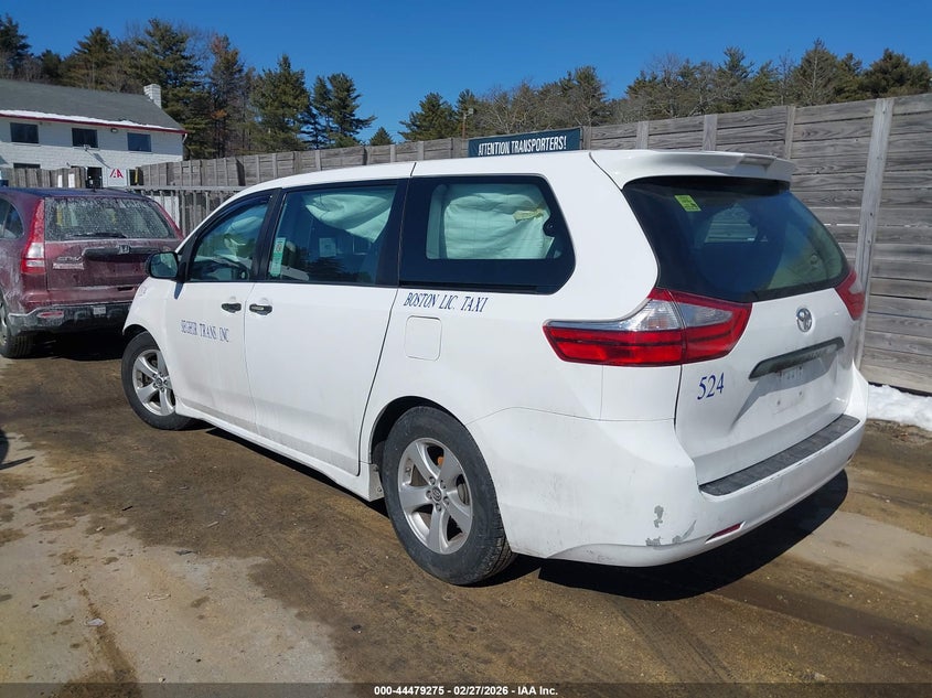 2018 Toyota Sienna L 7 Passenger