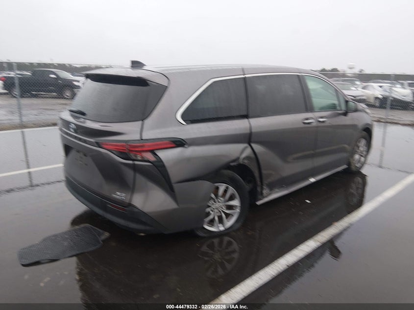 VIN 5TDYRKEC1NS076743 2022 TOYOTA SIENNA XLE