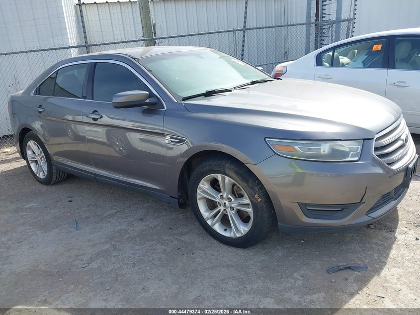 2014 Ford Taurus