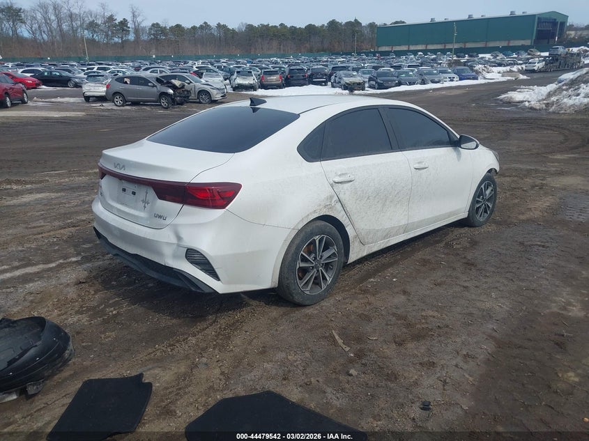 2022 Kia Forte Lxs