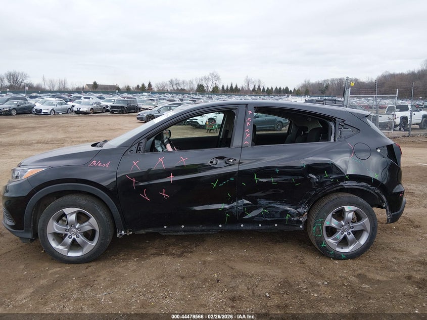 VIN 3CZRU6H32LG701923 2020 HONDA HR-V AWD LX