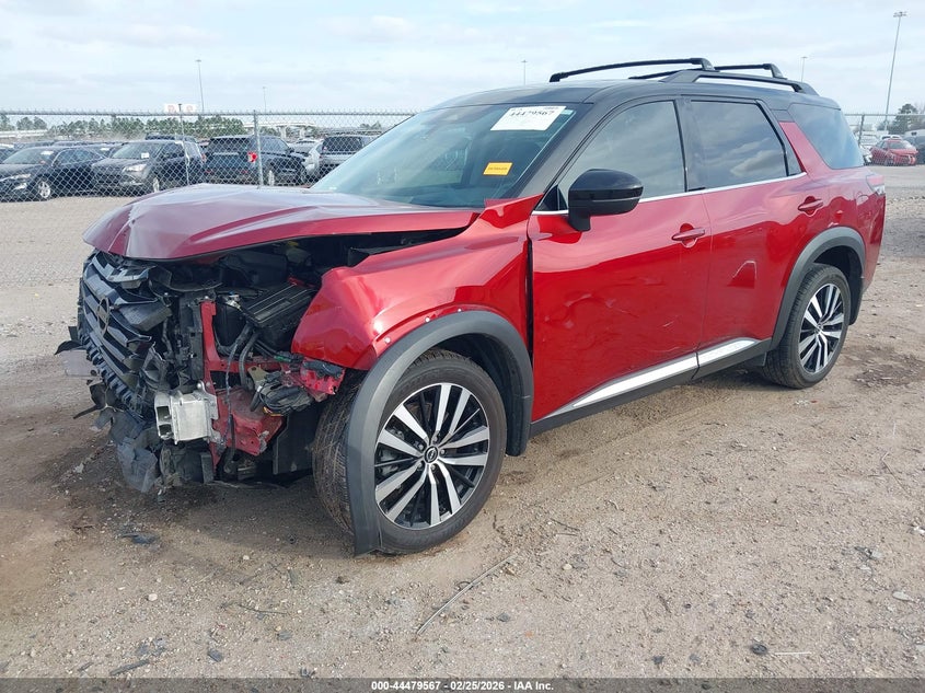2023 Nissan Pathfinder Platinum Fwd