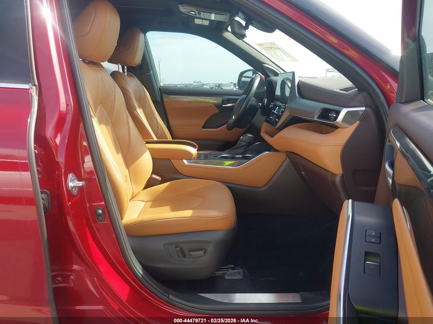 2021 Toyota Highlander Platinum