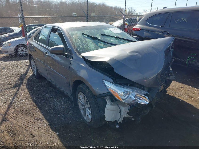 2016 Toyota Camry Le