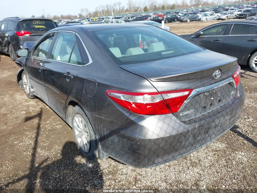 2016 Toyota Camry Le