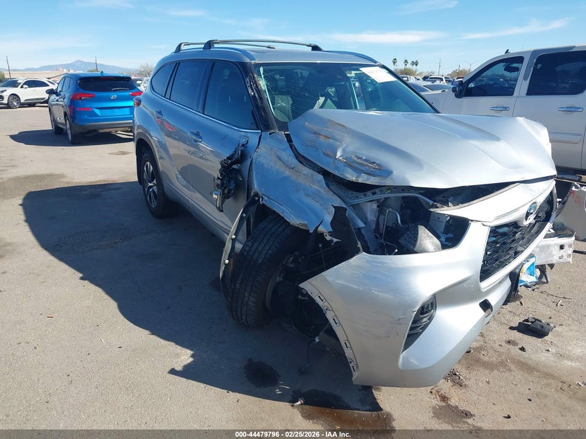 2020 Toyota Highlander Hybrid Xle