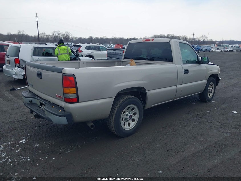 2005 GMC Sierra 1500 Work Truck