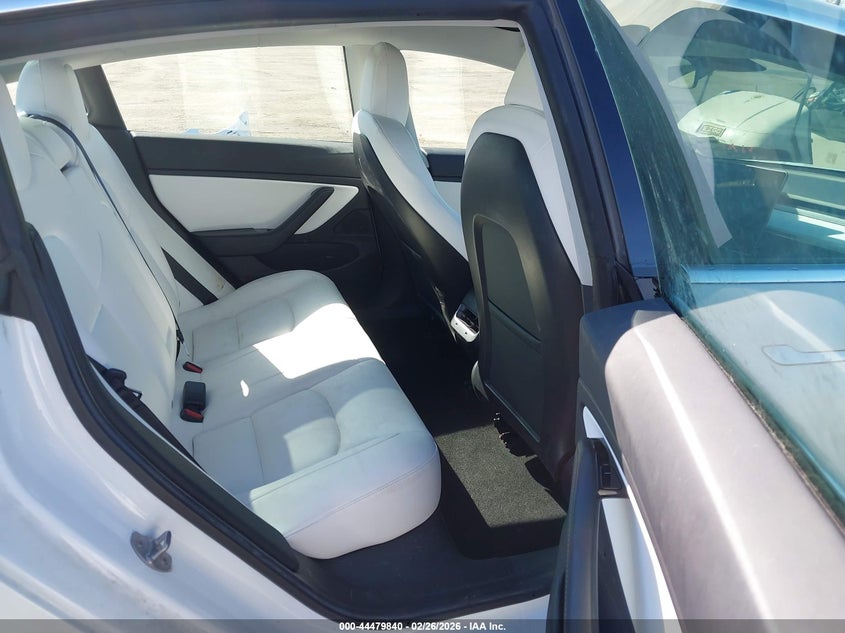 5YJ3E1EA7KF431896 2019 Tesla Model 3 Long Range/Mid Range/Standard Range/Standard Range Plus white