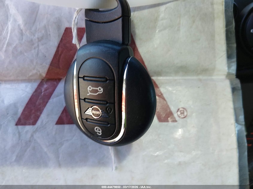 2019 Mini Countryman Cooper S VIN: WMZYT3C59K3E96875 Lot: 44479850