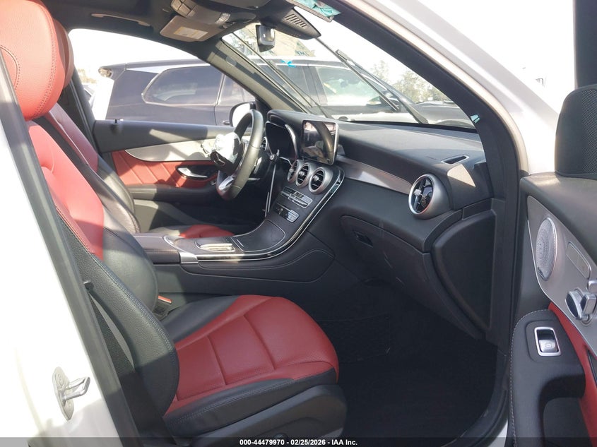 2020 Mercedes-Benz Glc 300