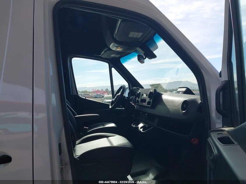 2025 Mercedes-Benz Sprinter 2500 Standard Roof 4-Cyl Diesel