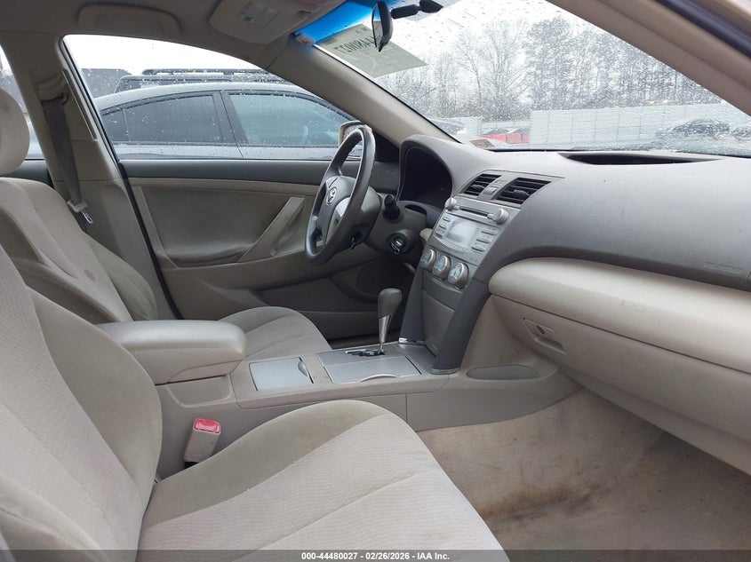 2010 Toyota Camry Le