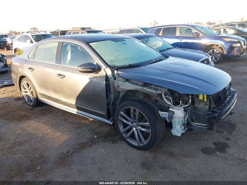 2017 Volkswagen Passat 1.8T R-Line