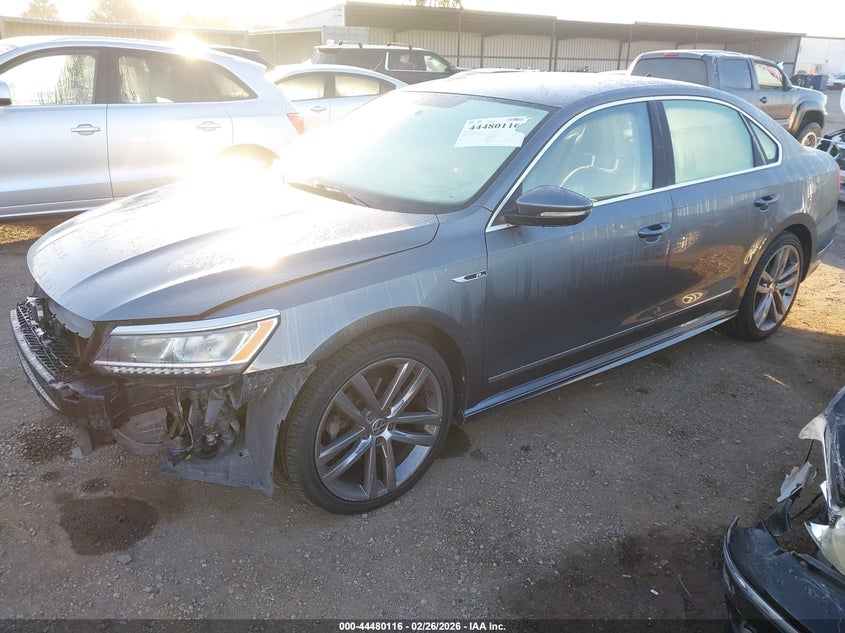 2017 Volkswagen Passat 1.8T R-Line