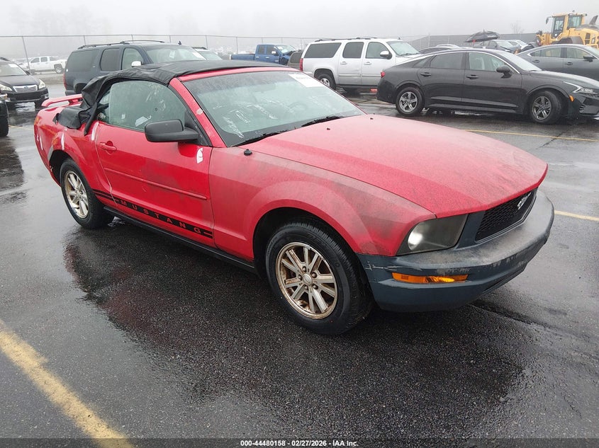 2007 Ford Mustang V6 Deluxe/V6 Premium