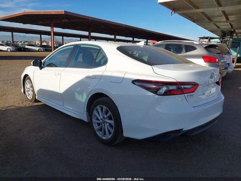 2022 Toyota Camry Le