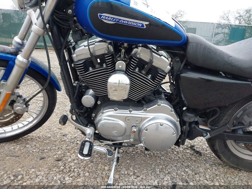 2008 Harley-Davidson Xl1200 C VIN: 1HD1CT31X8K420526 Lot: 44480258