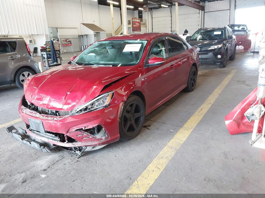 2018 Volkswagen Passat 2.0T R-Line/2.0T S