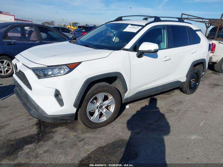 2021 Toyota Rav 4 2.5 Rav4 Xle white Lot 111044480413 Vin 2T3W1RFV2MW156878