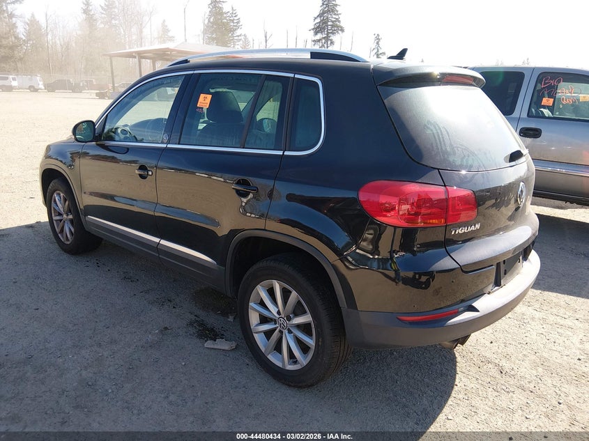 2017 VOLKSWAGEN TIGUAN auction photo 3