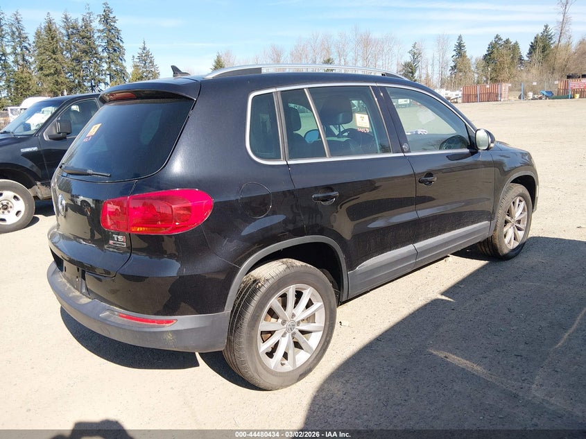 2017 VOLKSWAGEN TIGUAN auction photo 4
