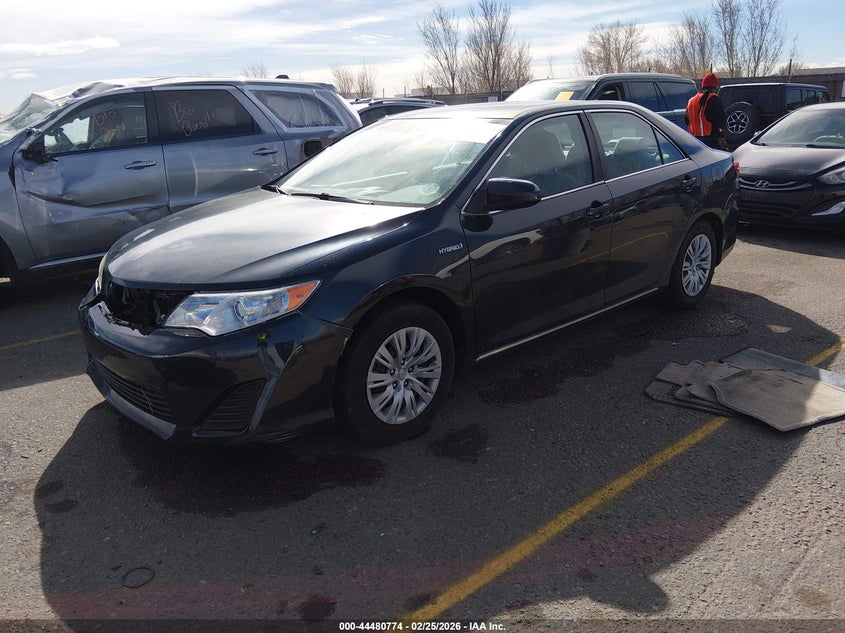 2014 Toyota Camry Hybrid Le