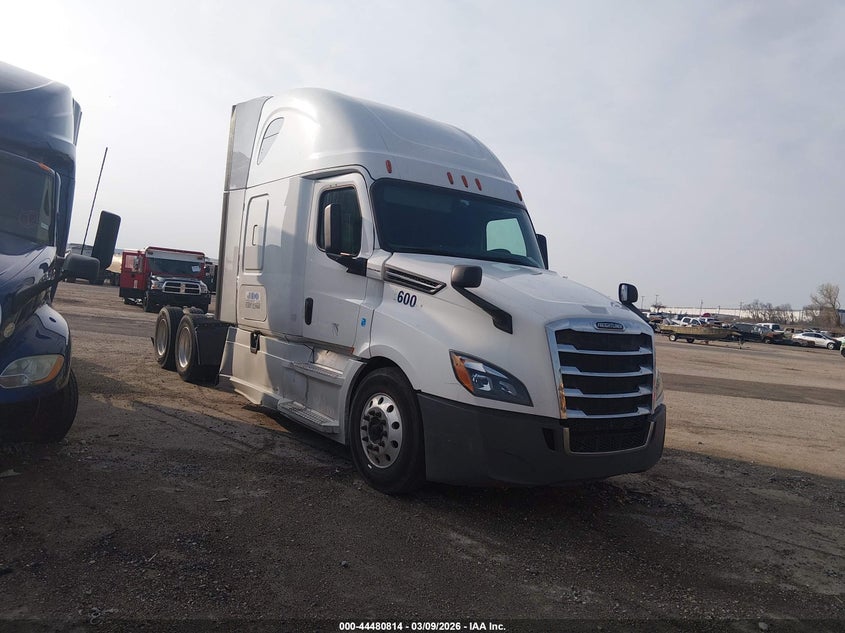 2019 Freightliner New Cascadia 126