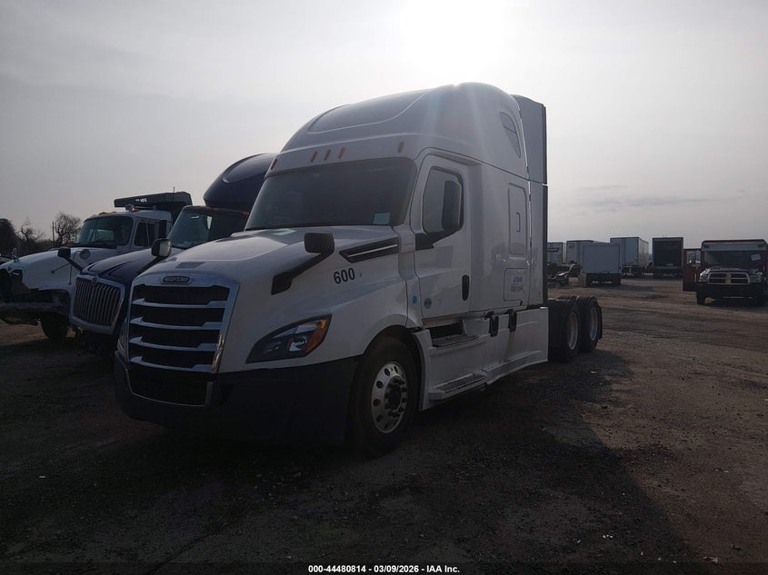 2019 Freightliner New Cascadia 126