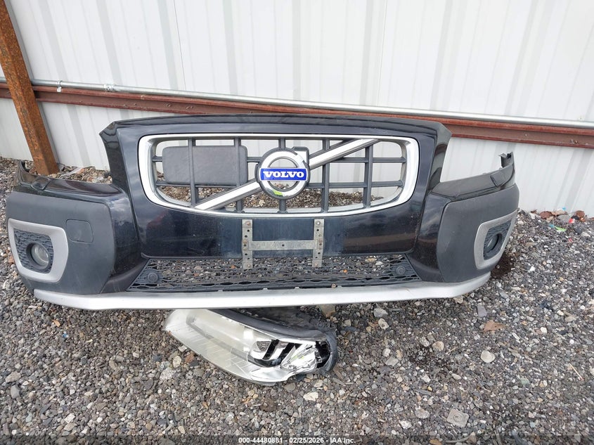2011 Volvo Xc70 T6 VIN: YV4902BZ8B1102140 Lot: 44480881